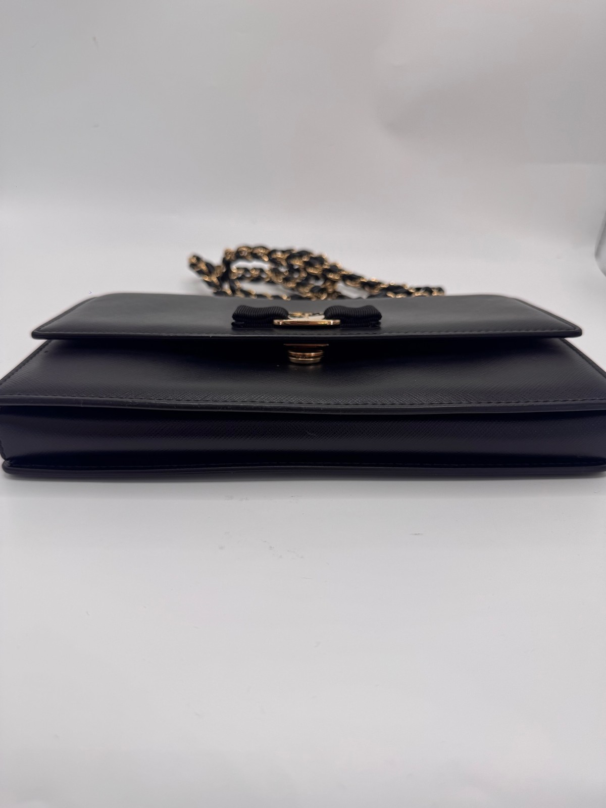 Salvatore Ferragamo Pre-Owned Authentic Crossbody Bag Black