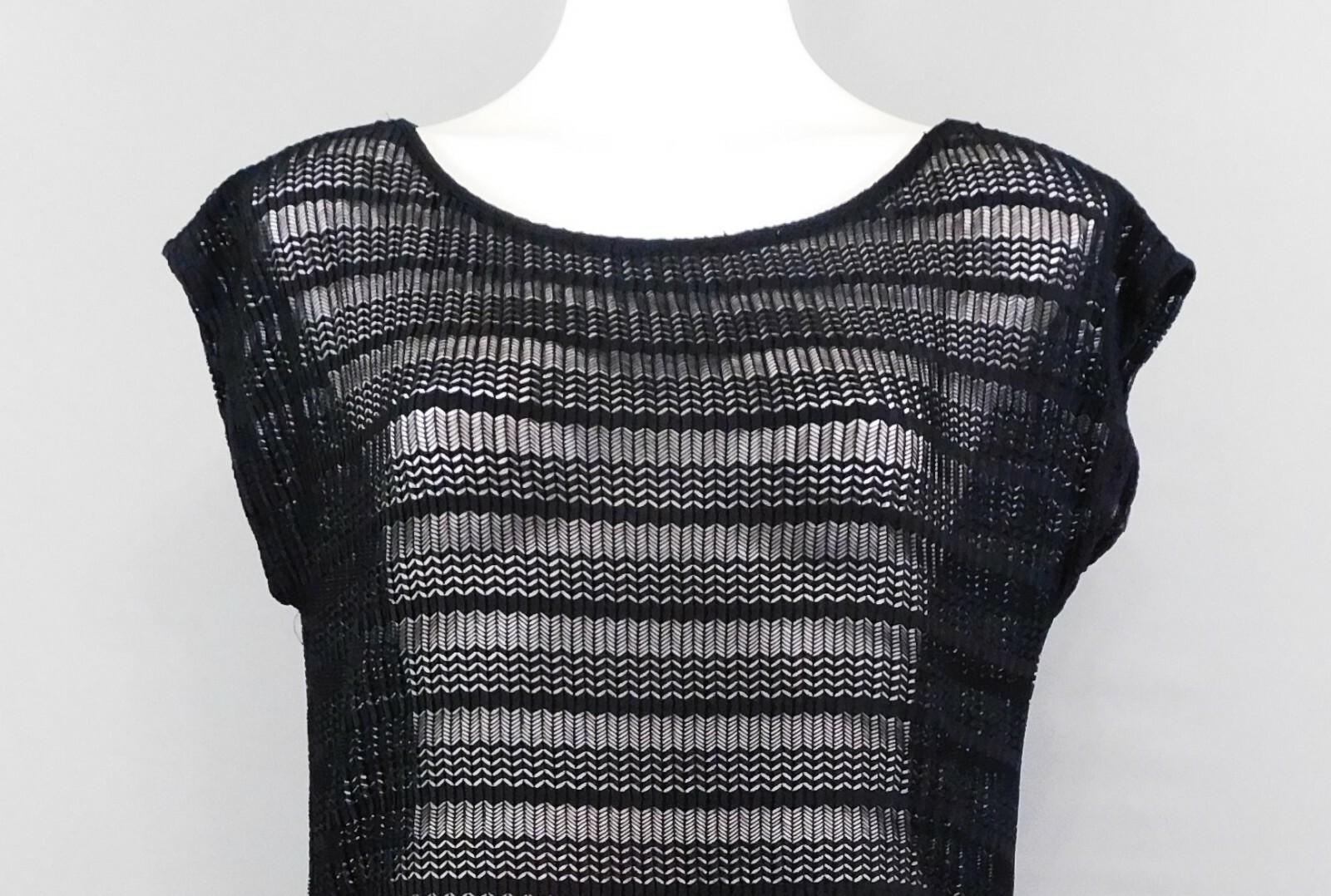 Jordan Taylor Women Shirt, Size M, Black, 92% Nylon, 8% Spandex
