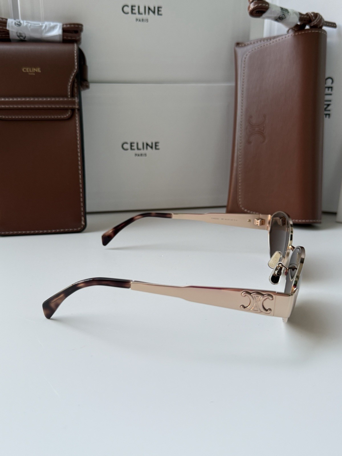 Celine CL40235U 28E Triomphe Metal Oval Sunglasses Rose Gold Brown AUTHENTIC