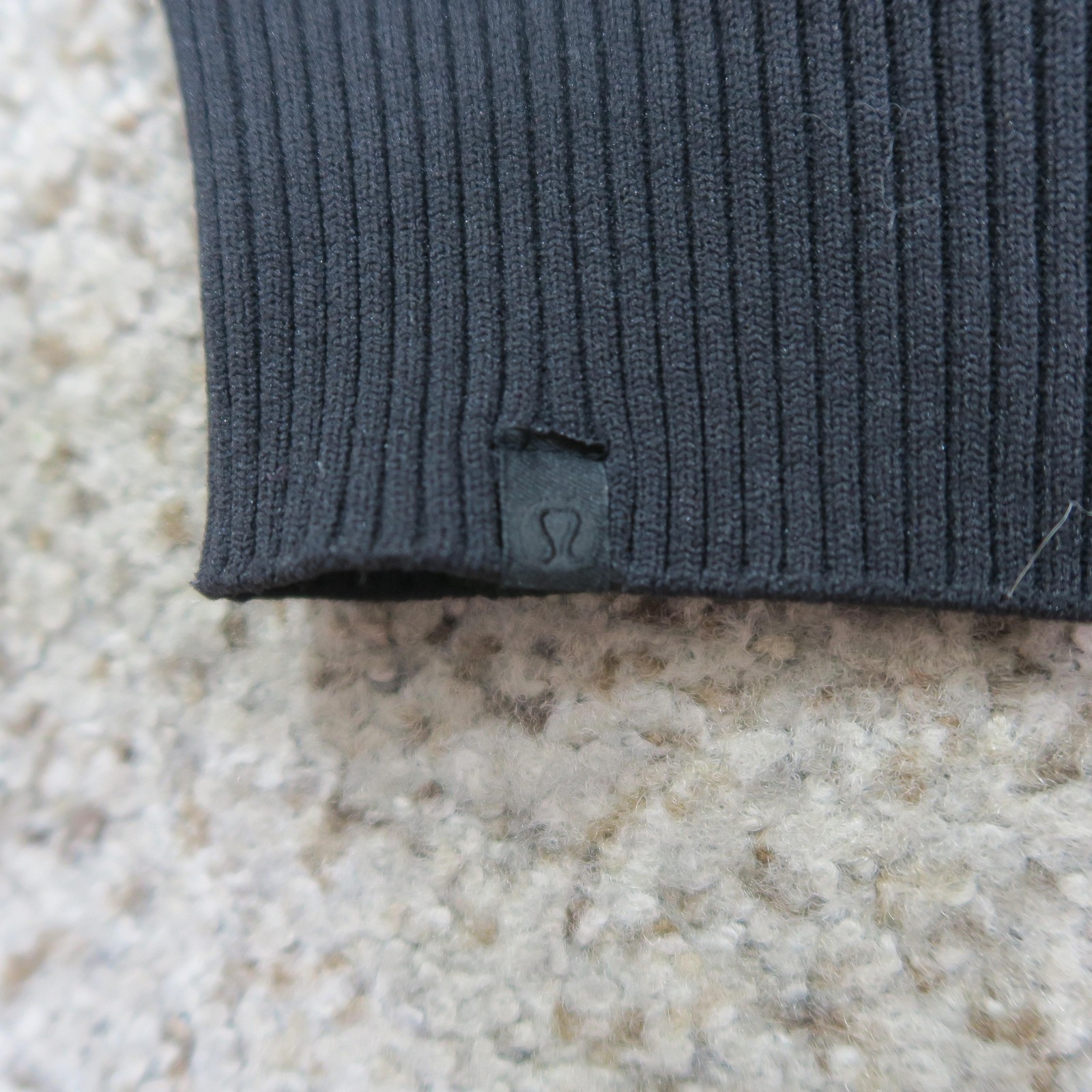 Lululemon Sweater Womens 8 Black All Around Crew Neck Knit Relaxed Fit Pullover