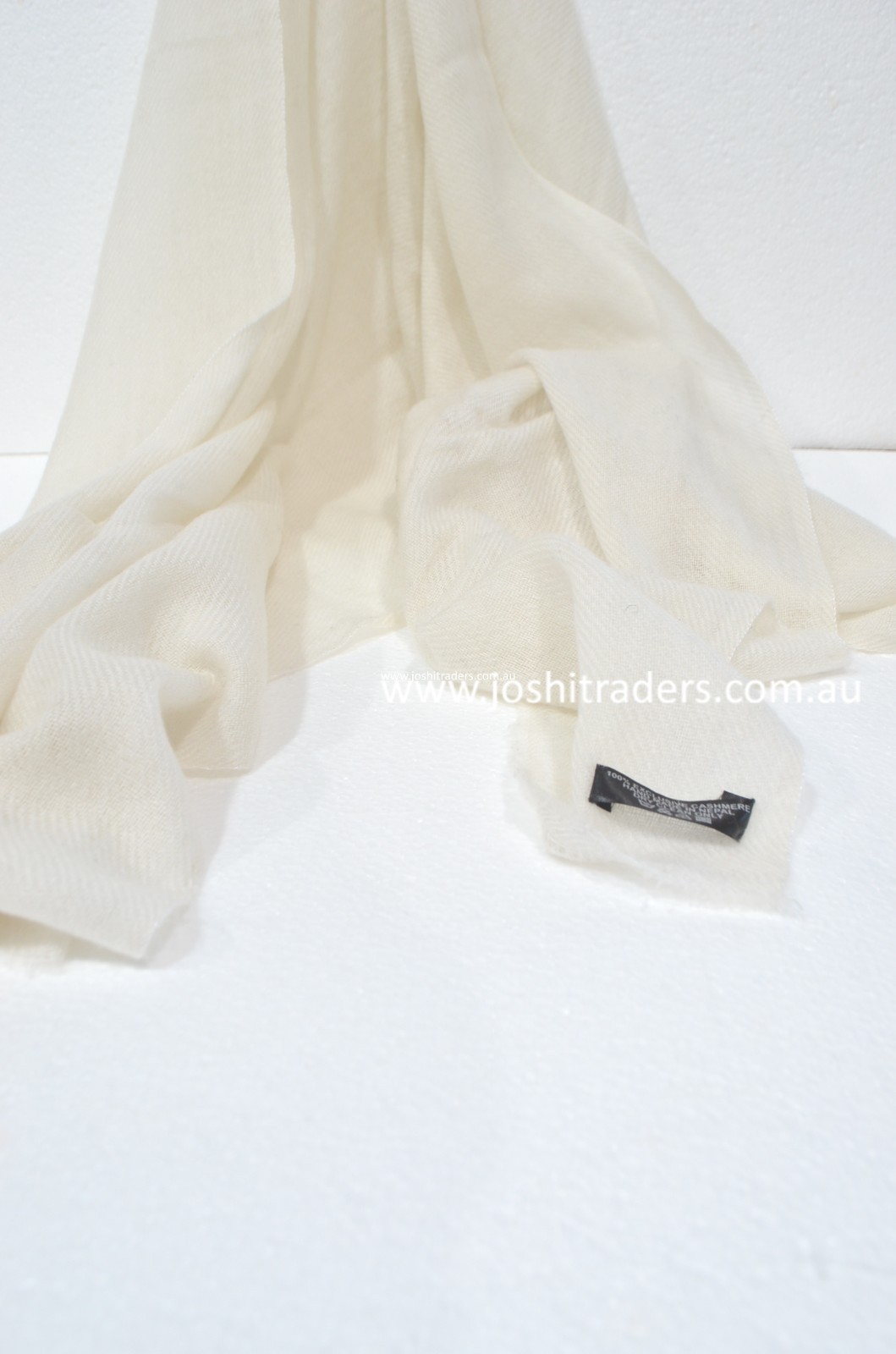 Cloud Dancer Cashmere Scarf Shawl Stole Throw 100% Pashmina Nepalese Handmade