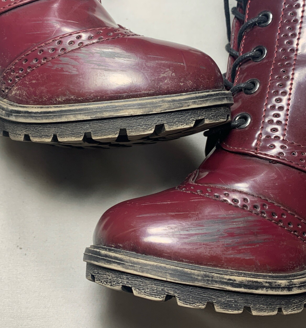 BAMBOO Bootie Sz 7 Tracker Plum Man Made Material Lace Up