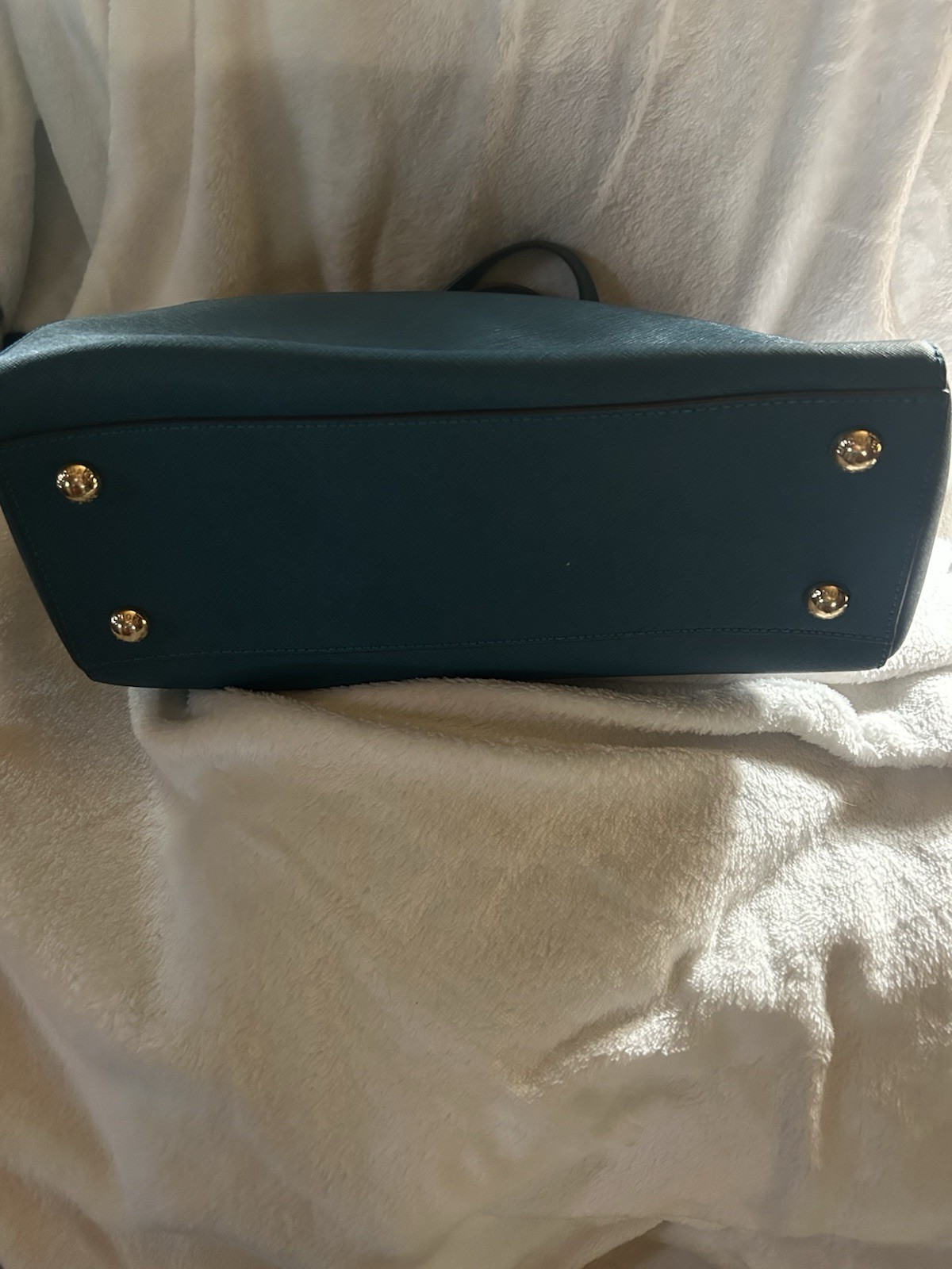 Michael Kors Leather Zip satchel, Top Handle, Chain, Gold Hardware