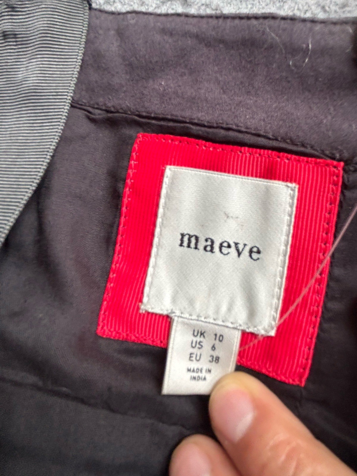NWT Maeve embroidered 3D Rose Black Dress Size 6 Zipper Back