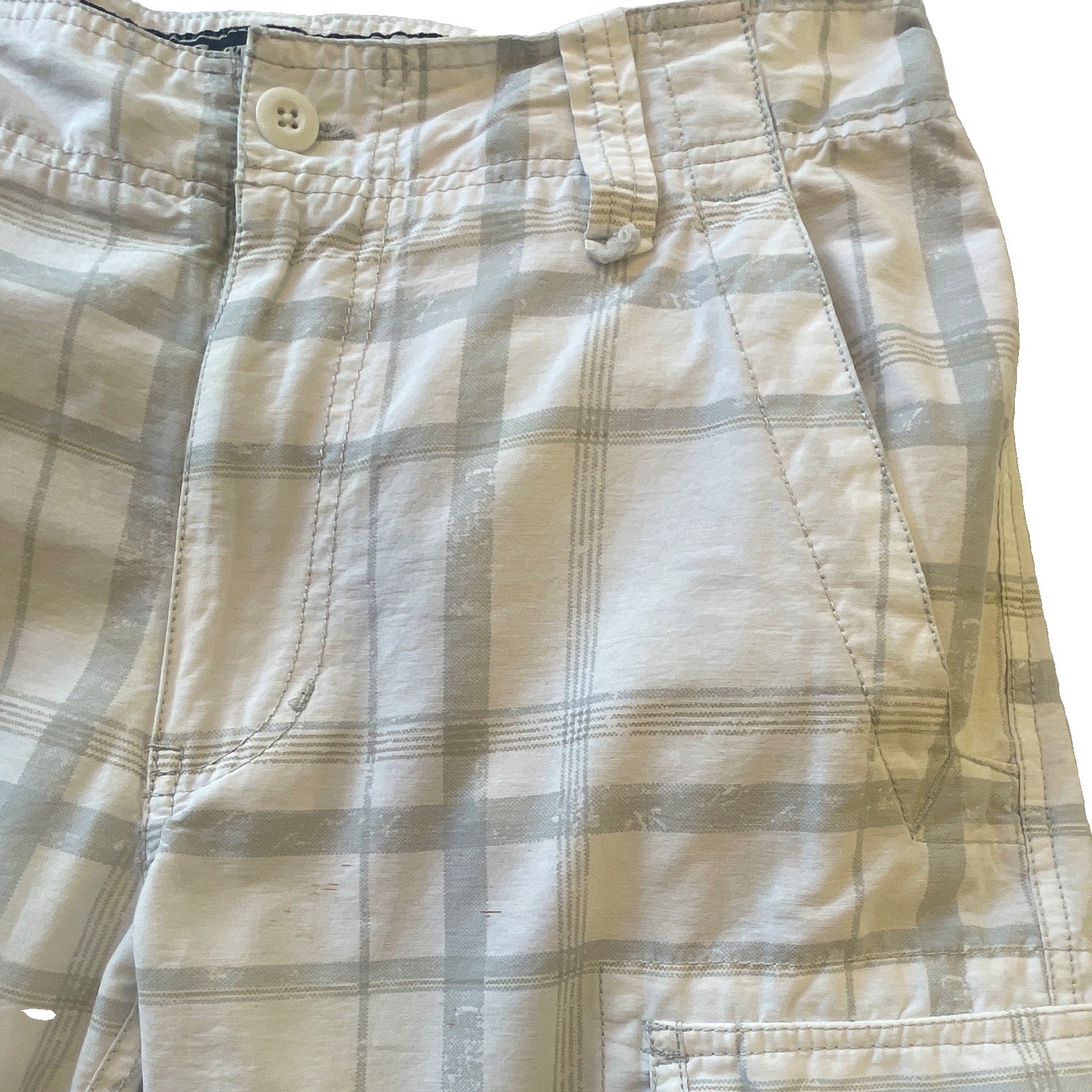 Wearfirst Men’s Plaid Cargo Shorts White/Gray Pockets Button Fly Flat Front. S30