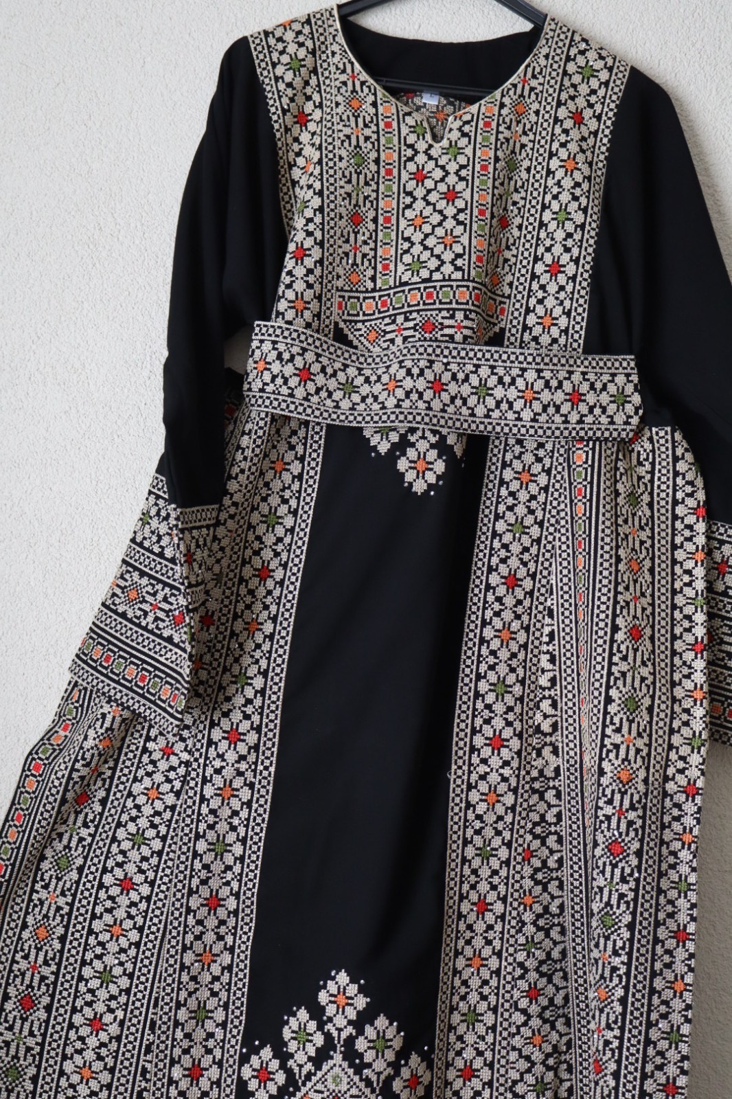 Traditional Palestinian / Jordanian Embroidered Thobe Kaftan Dress Black-JAWHARA