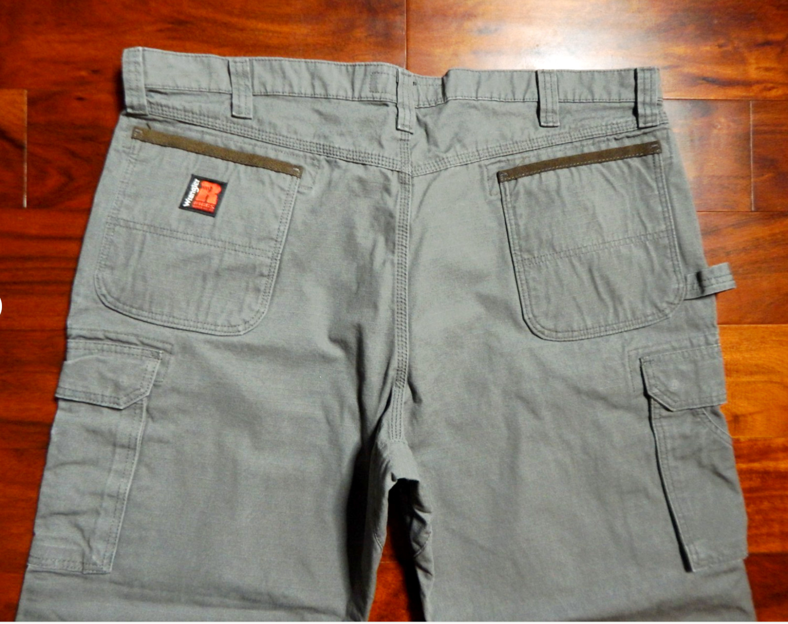 Wrangler Riggs Men’s Workwear Carpenter Olive Green Pants Size W42/L30