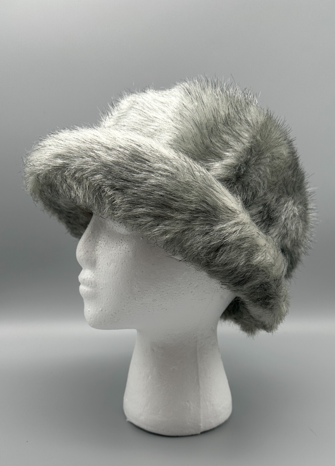 Vintage Faux Fur Bucket Hat Made in England Retro Boho Silver Winter Cap