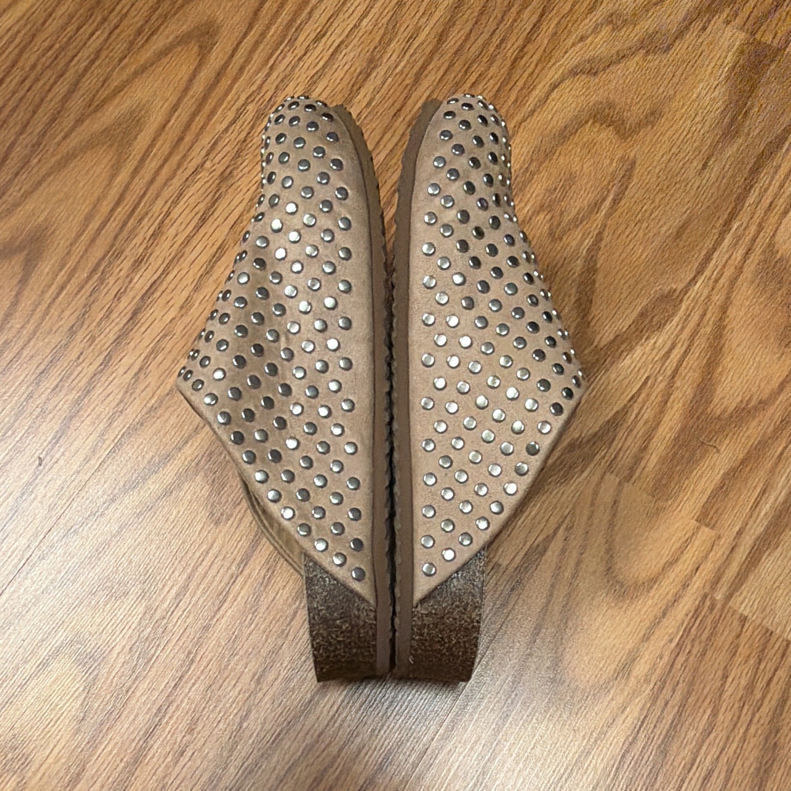 Steve Madden Vega Studded Slip-On Clog Mules Beige Women’s US 7