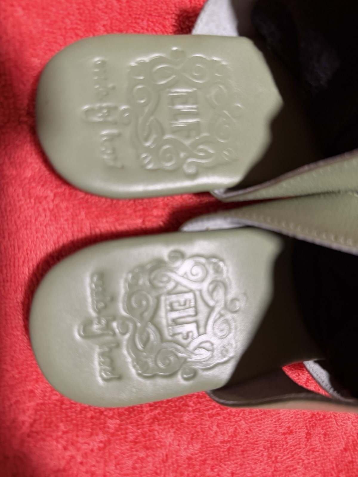 Elf Shoes Green Leather Mules Size 7 Women’s