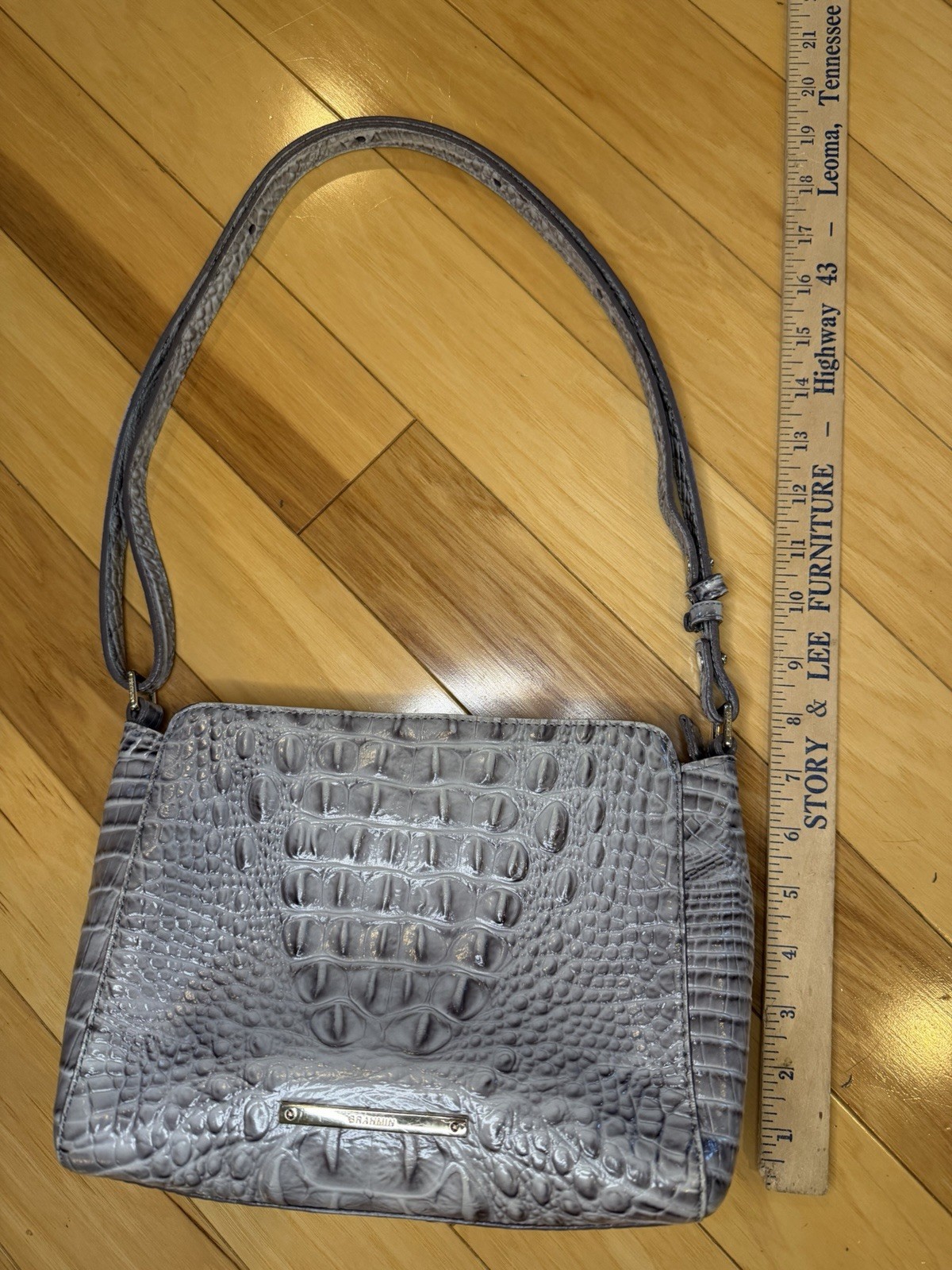 Brahmin Melbourne Gray Croc Embossed Leather Shoulder Bag Purse Gold Hardware