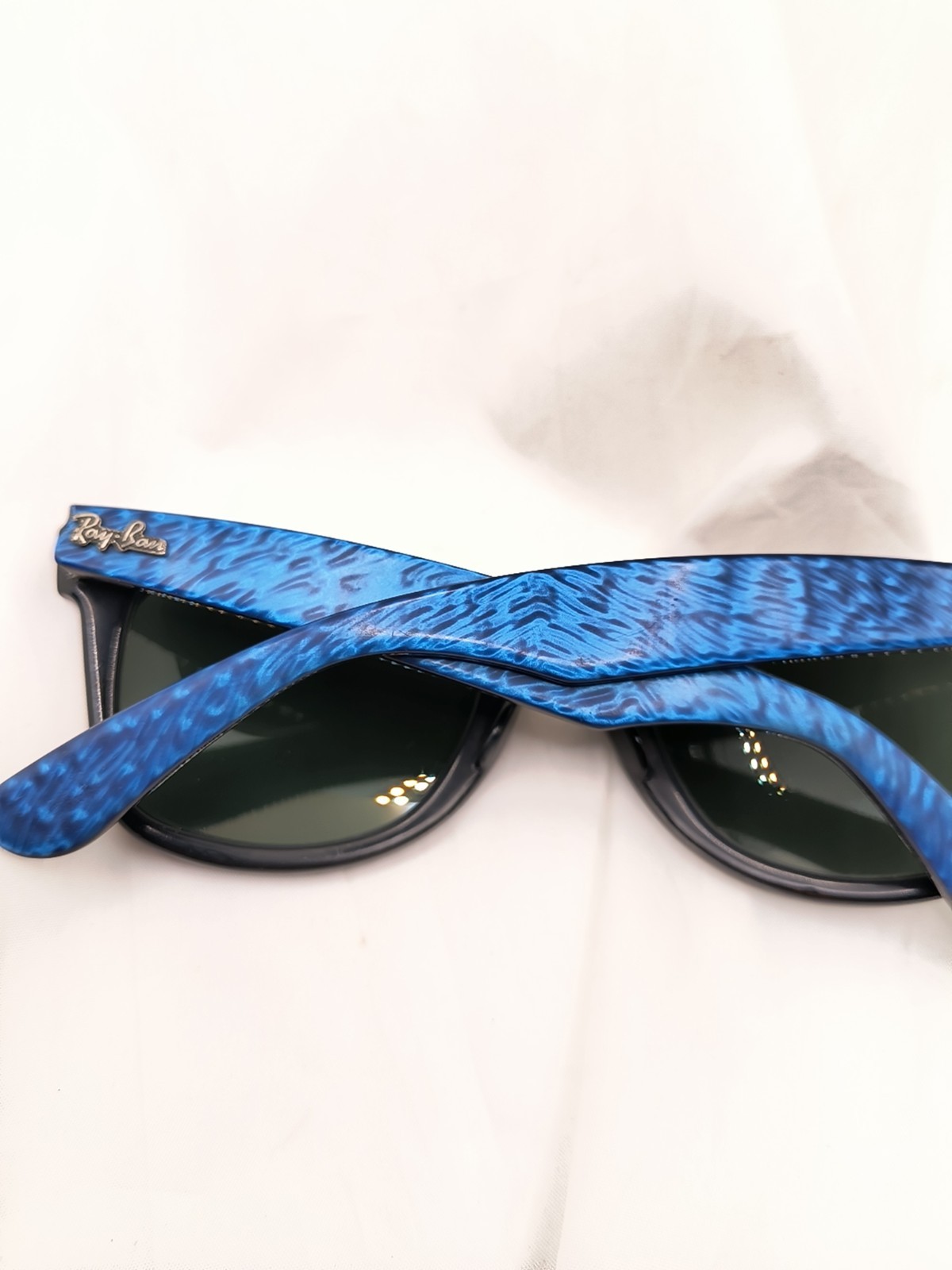 These are vintage B&L Ray-Ban L1723 Wayfarer sunglasses