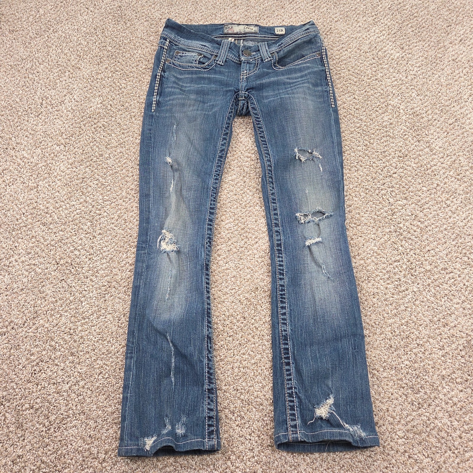 BKE Jeans Women’s 25 (Fits 30Wx29L) Stella Slim Fit Low Rise Bootcut Distressed