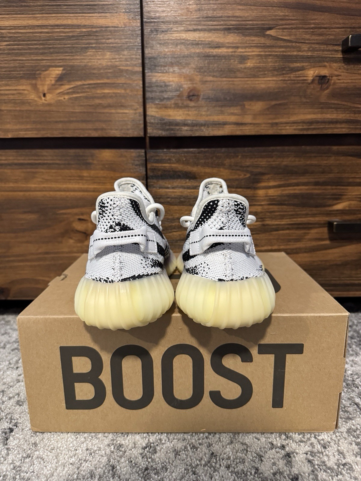 Adidas Yeezy Boost 350 V2 Zebra Men’s Size 8.5