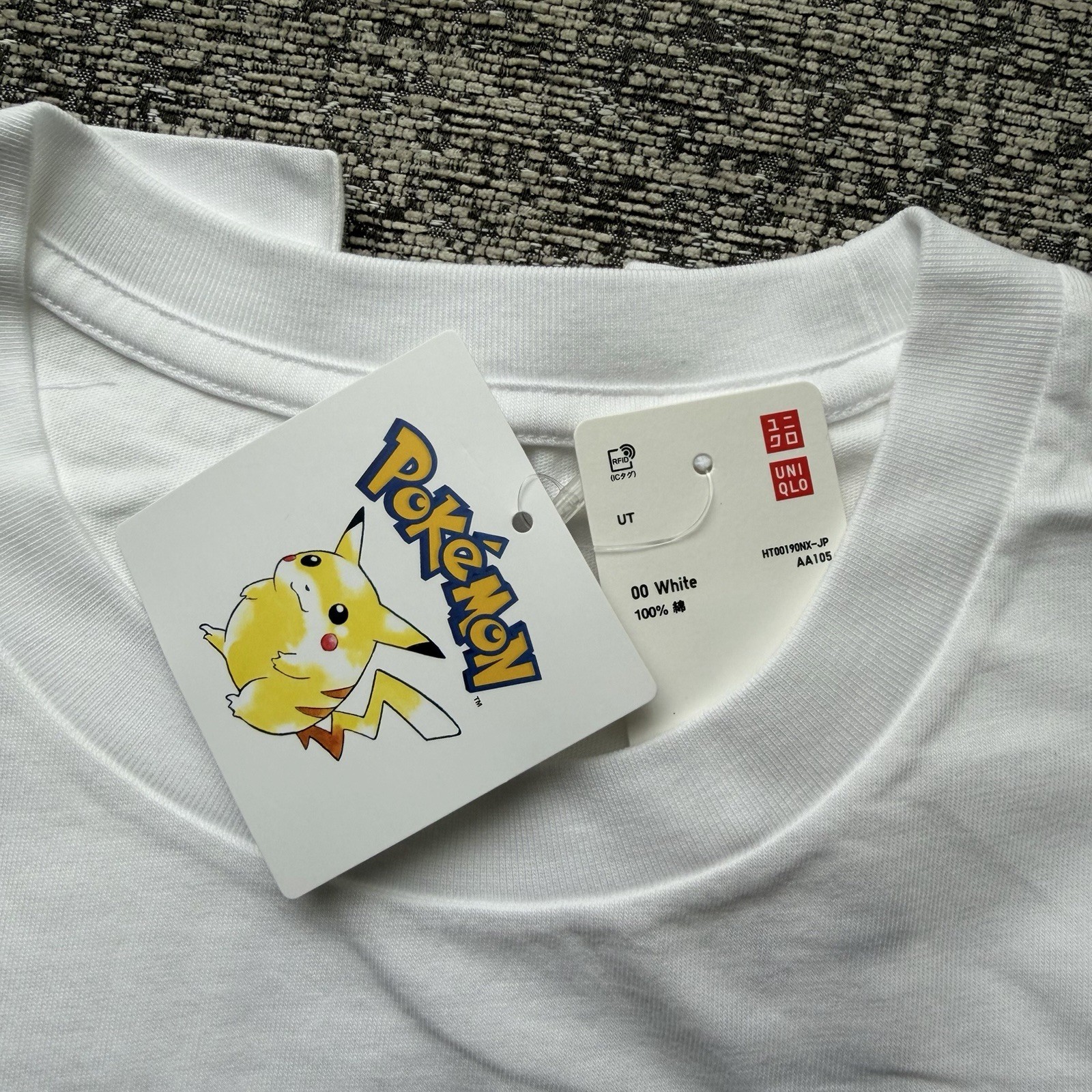 Uniqlo UT Japan Pokémon 30th Anniversary Tee White Charmander Squirtle L/XL
