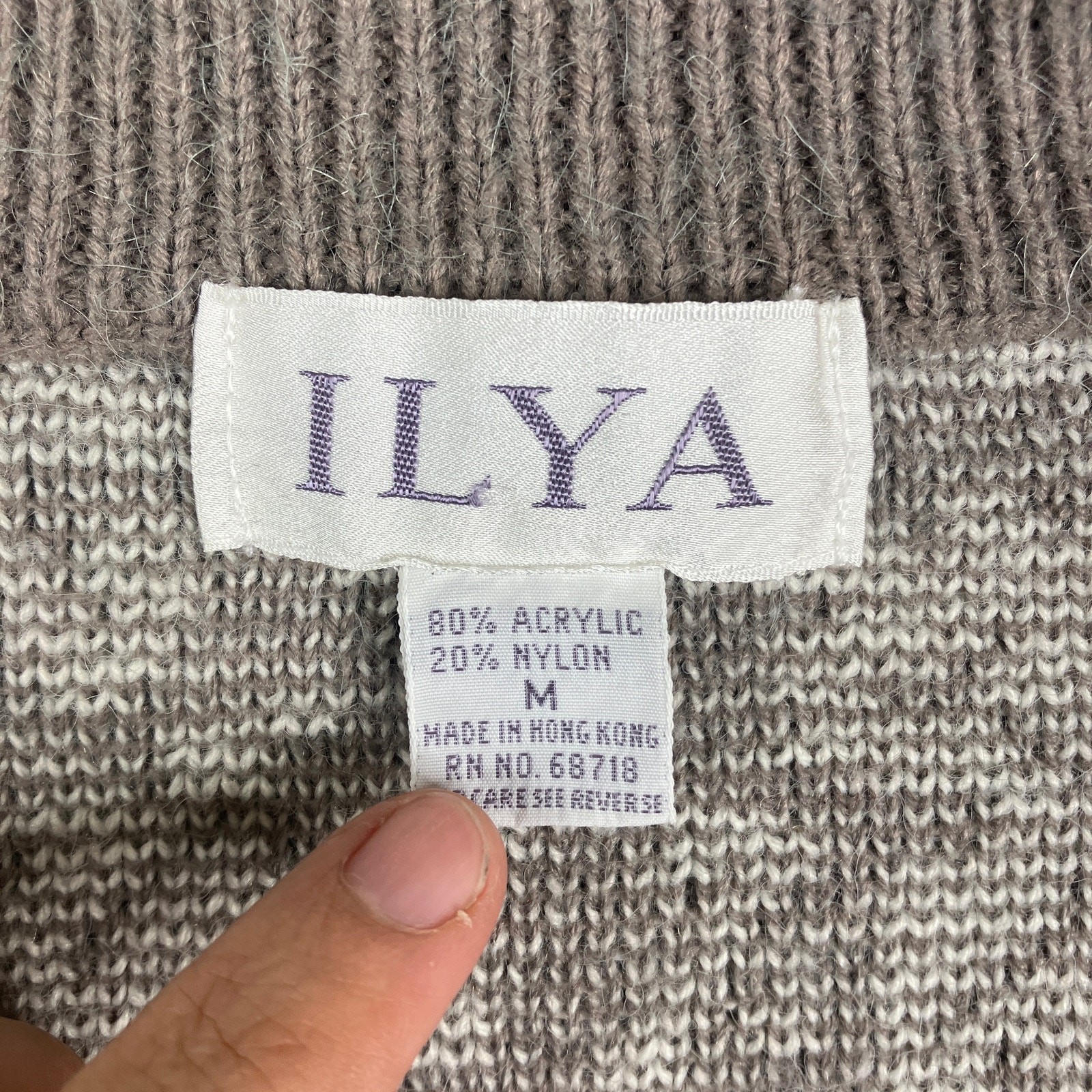 ILYA Sweater Vest Womens Size M Beige Brown Knit V-Neck Vintage Fair Isle