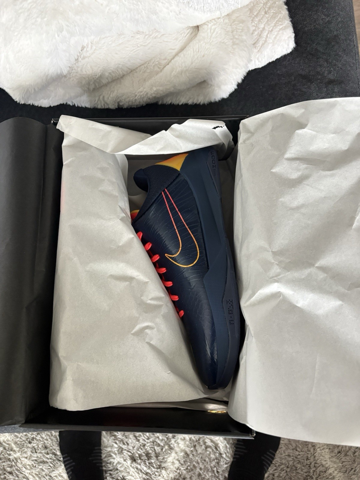 Nike Zoom Kobe 5 Protro Caitlin Clark Indiana Fever Blue/Red/Yellow IM3207-400