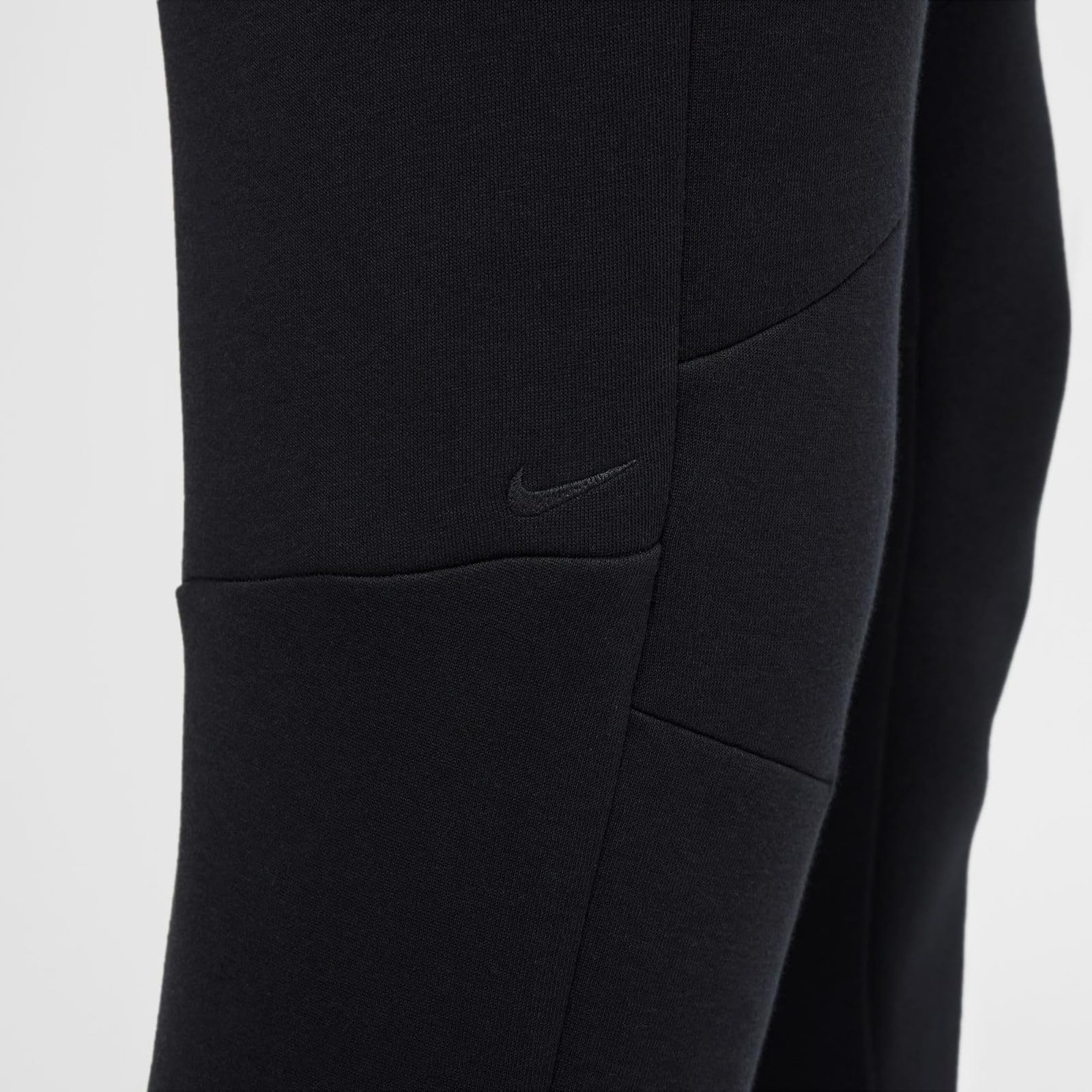 Nike Tech Men’s Fleece Joggers Size- Large Black/Black – Black/Black – Large