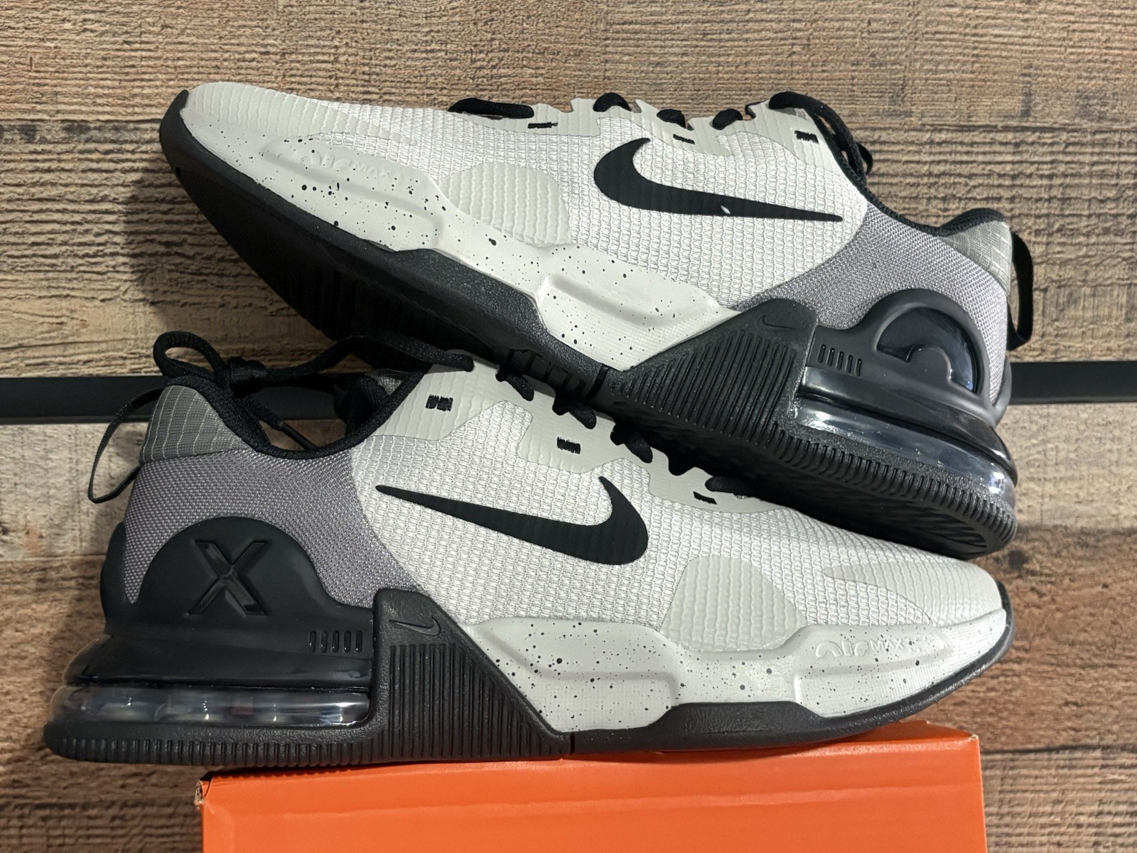 Nike Air Max Alpha Trainer 5 Men’s Low Top Sneakers Gray/Black DM0829-013