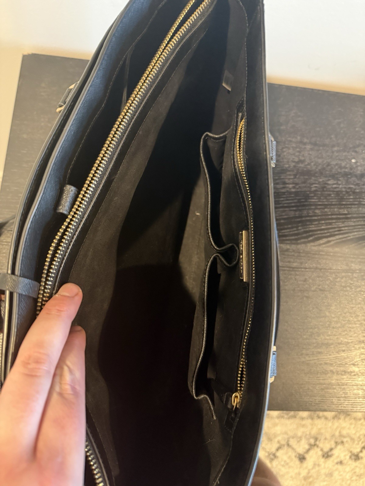 Tory Burch Robinson ZippedTote Bag