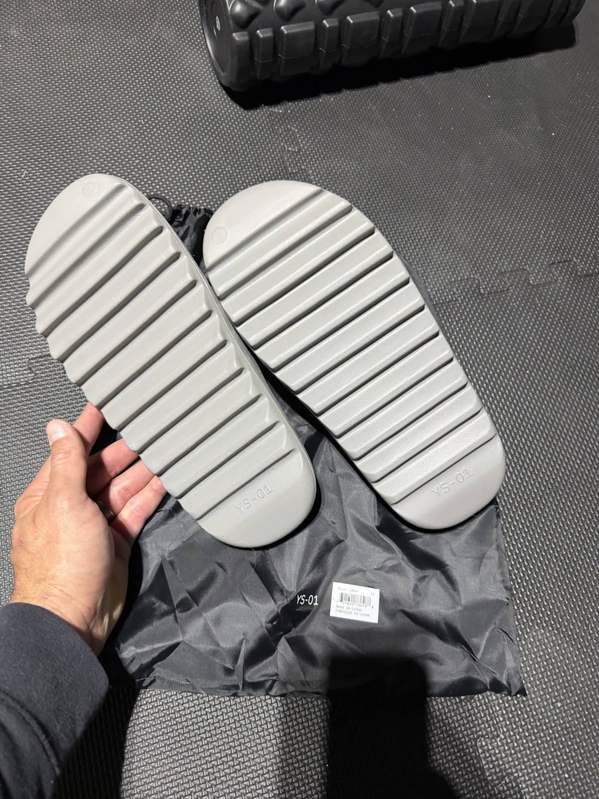 Size 14 GRAY or “GREY” YZY YS-01 Yeezy Slide – SHIPS FAST TODAY!