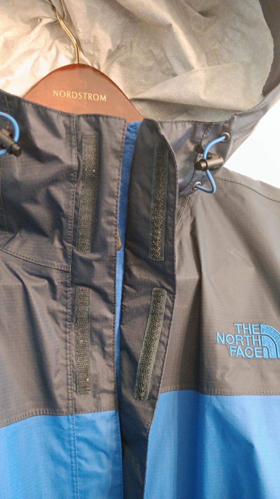 Mens The North Face Two Block Rain Jacket Hyvent 2.5L Size XL Blue & Navy