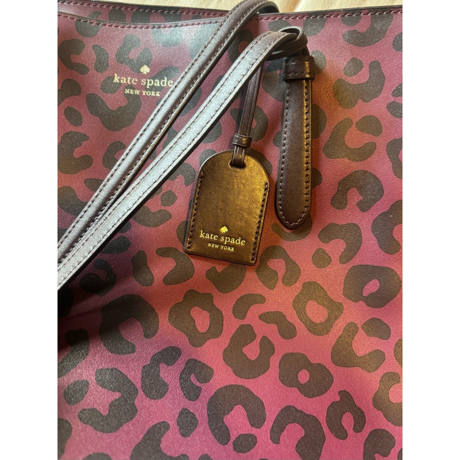 Kate Spade New York Schuyler Medium Toto Burgandy and Dark Brown Leopard-Prinr