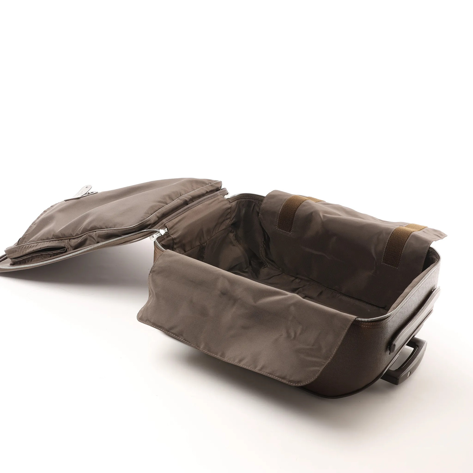 Louis Vuitton Pegase 45 Taiga Leather Travel Bag in Brown M23314