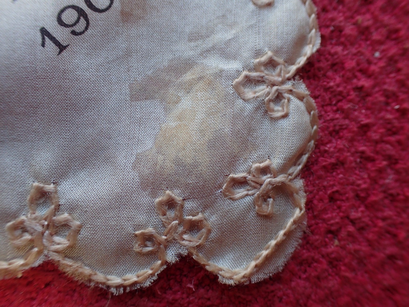Antique Four (4) 1900 Paris Exposition and Hand Tatting Handkerchiefs