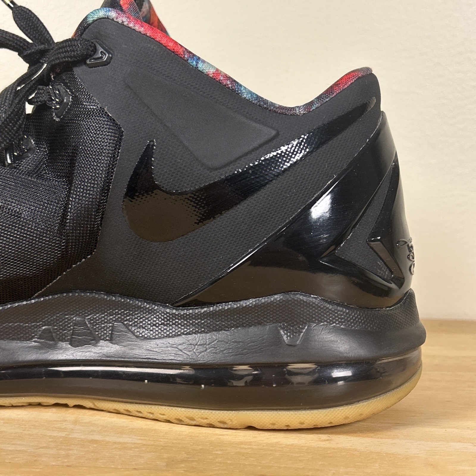 Size 10 – Nike Max LeBron 11 Low Gum Black Leather (642849-078) w/ Original Box