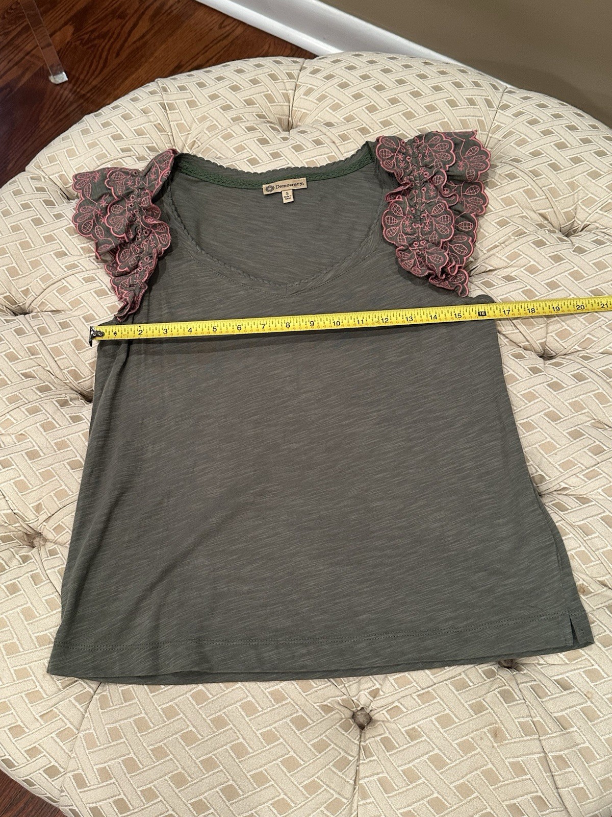 Democracy Women’s Unique Ruffle Sleeve Top Army green With Pink Accent Size S
