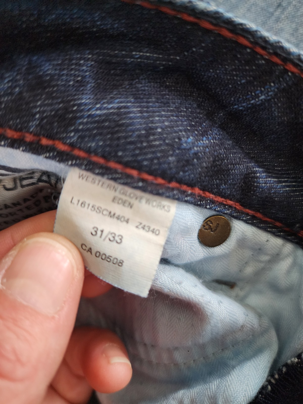 Silver Jeans Eden Flare Womens Jeans | Dark Wash Distressed | sz 31/33