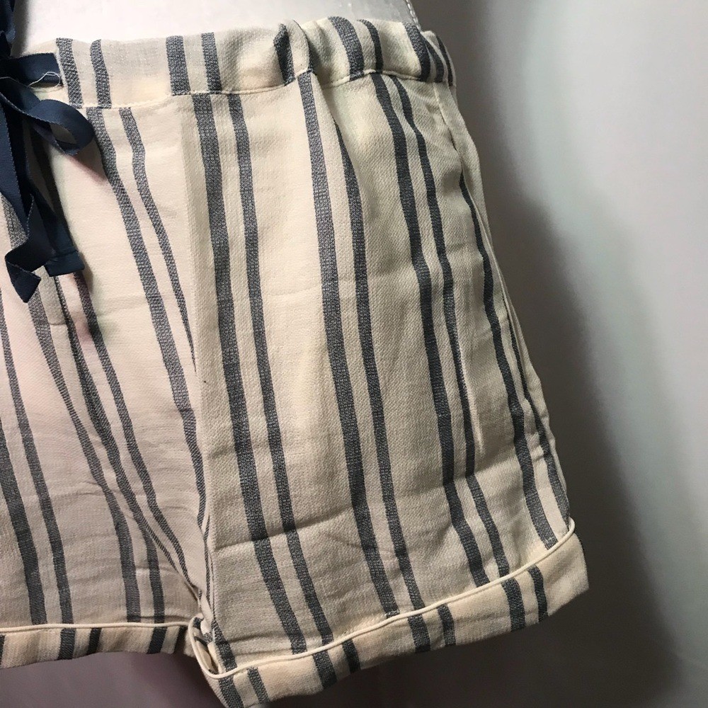 NWT Solid & Striped Tracy Short Sheer Size Medium