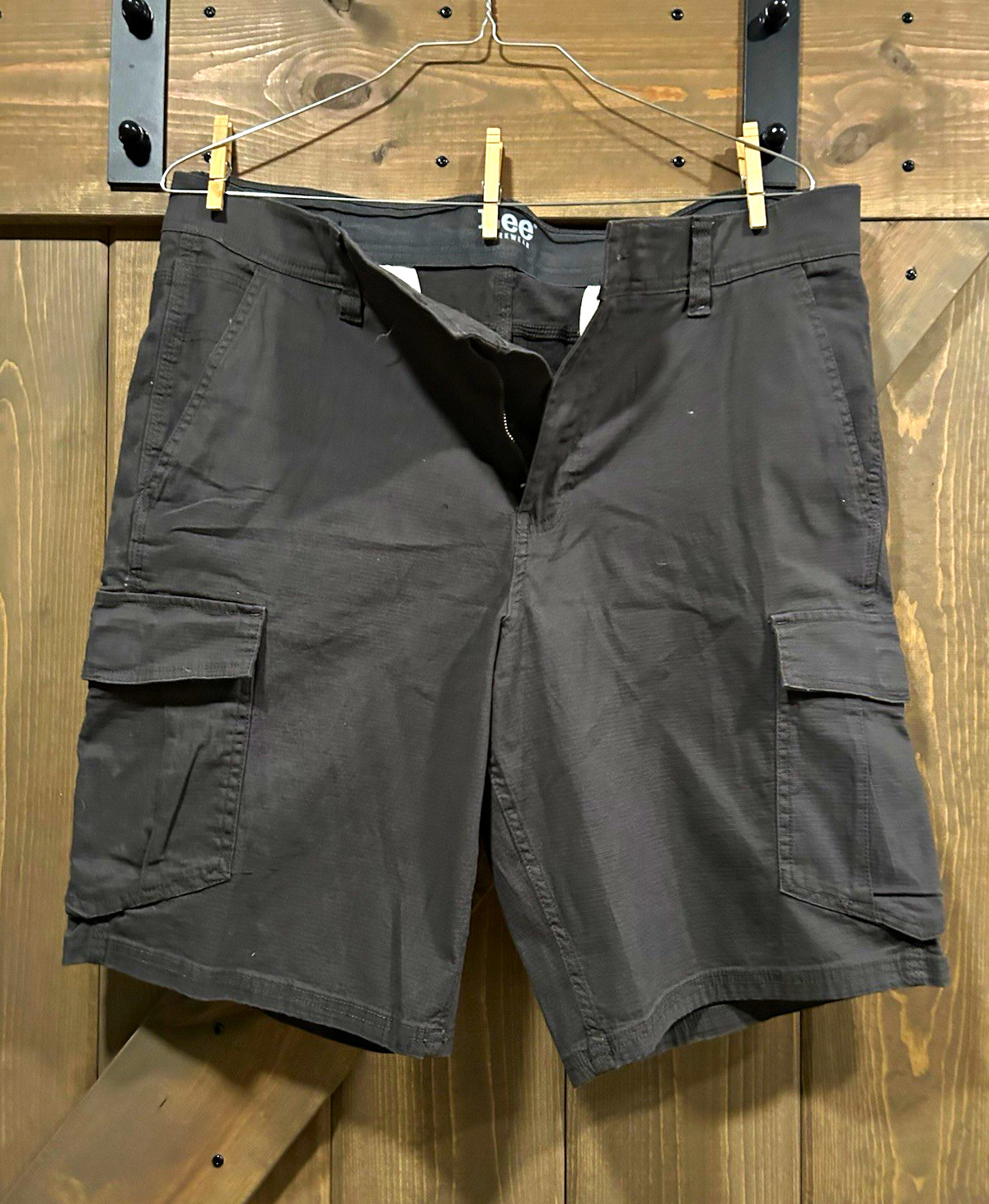 Lee Workwear Men’s Black Cotton Canvas Cargo Shorts , Regular Fit 36W