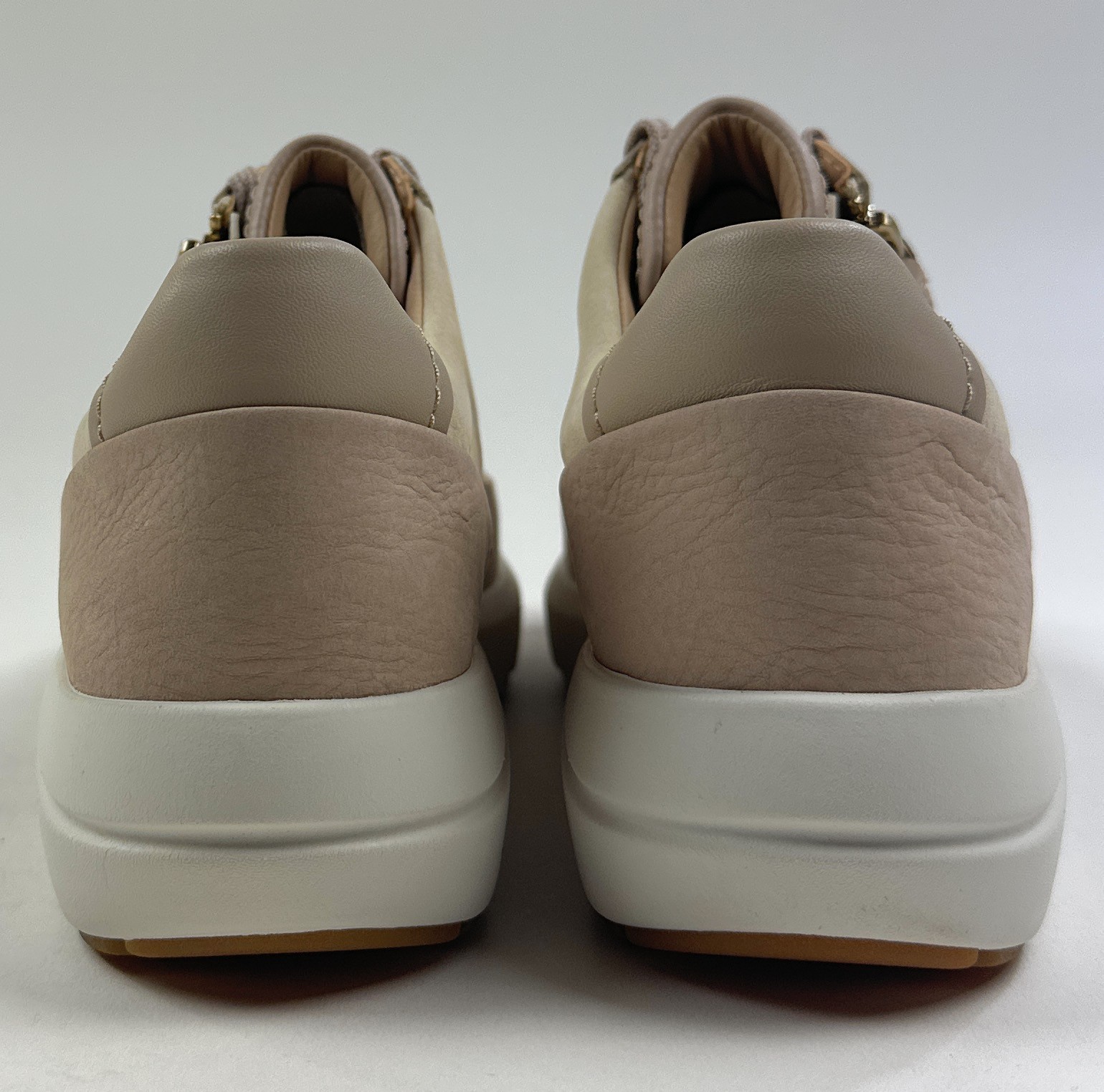 Clarks Tivoli Zip Leather Sand Tan Womens 6 Wide Sneakers Shoes Casual 26176651