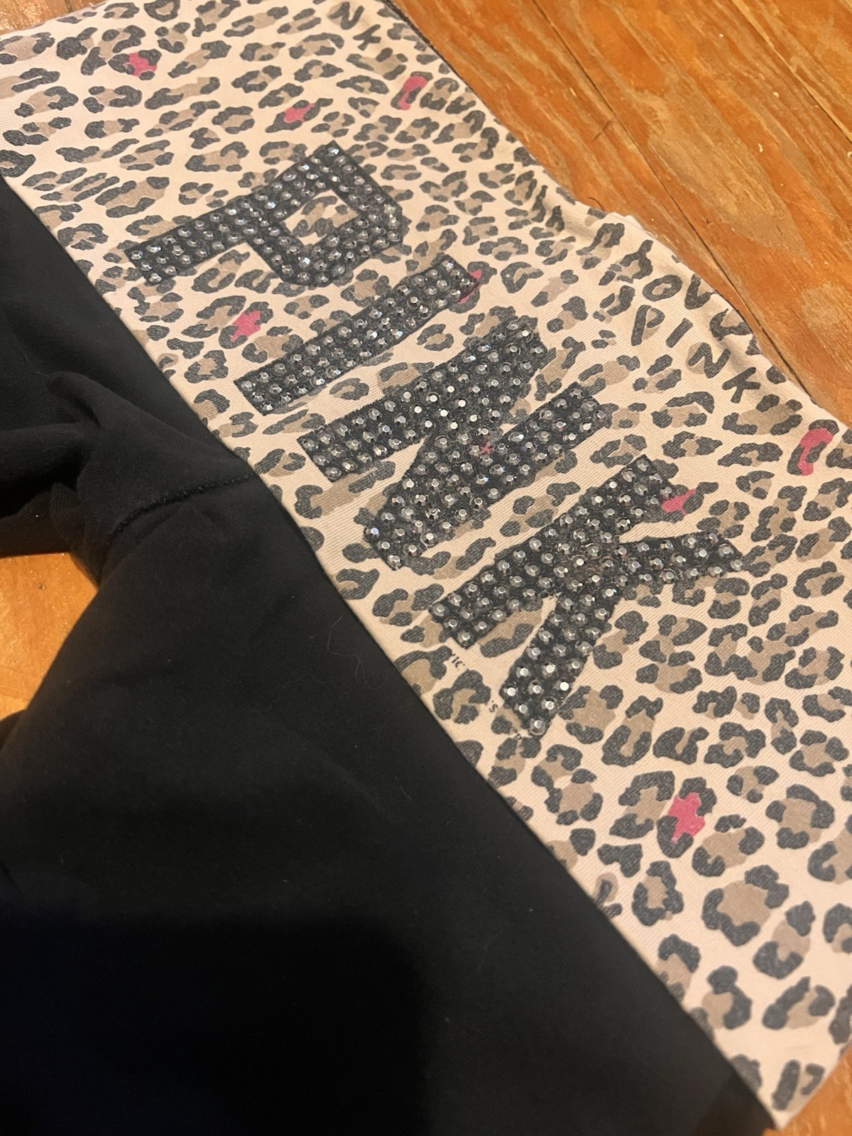 Victoria’s Secret Pink Cheetah Leopard Print S Foldover Yoga Leggings with Bling