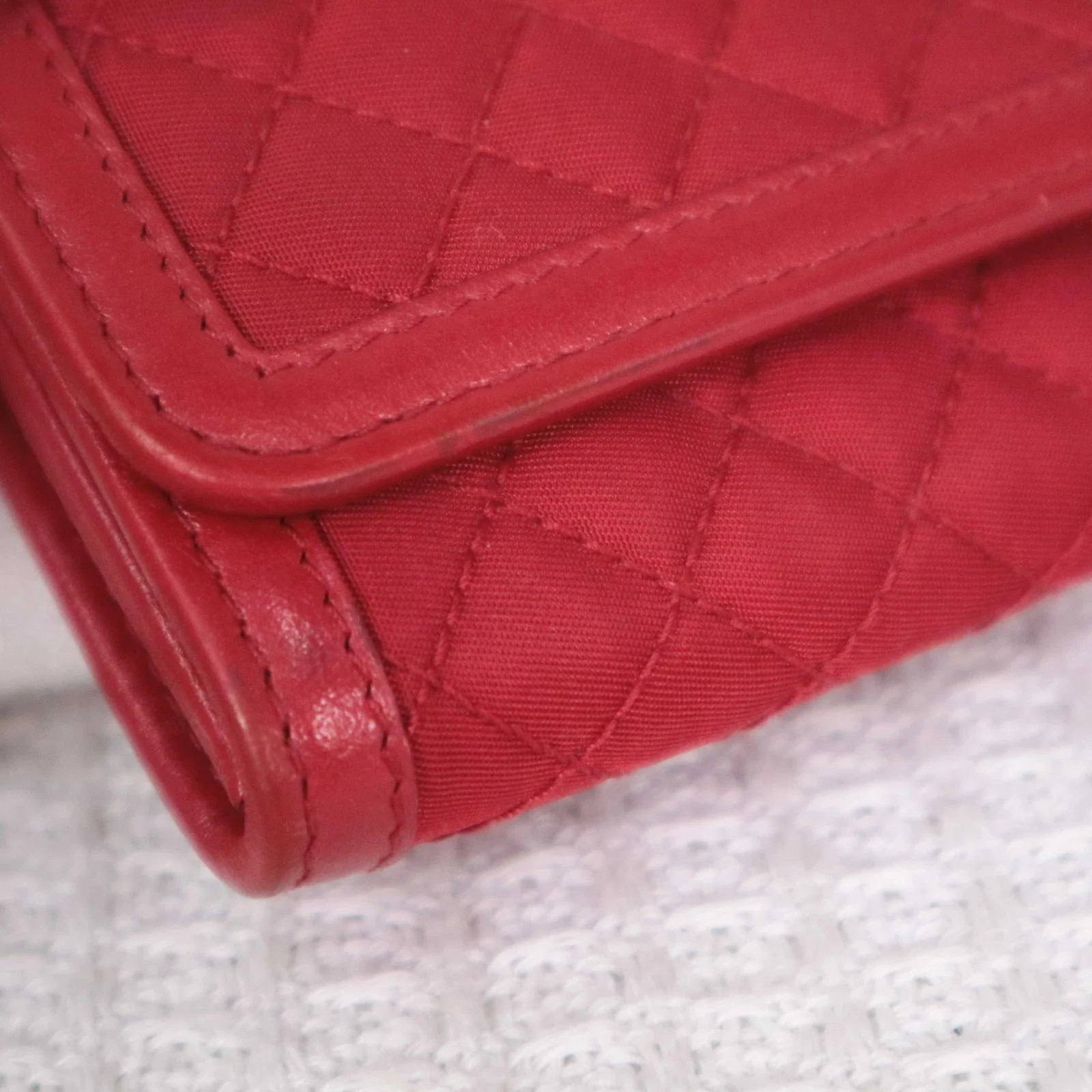 Prada Wallet On Chain Woc Red Tessuto Nylon Calfskin (mm042926f7r)
