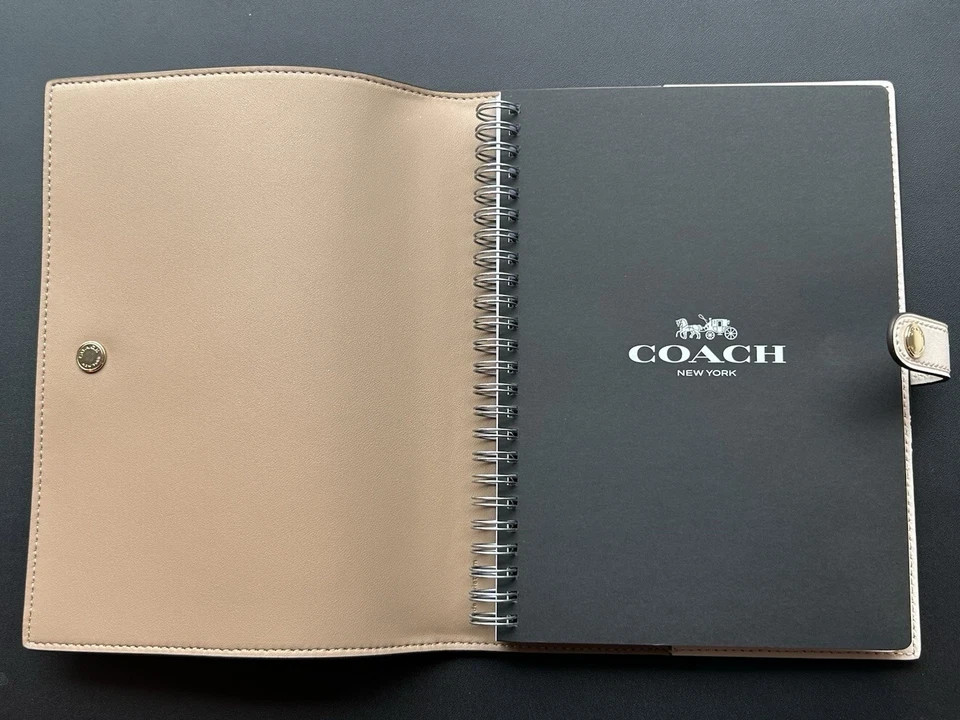 Coach Notebook – CZ198 White Chalk Signature Canvas/Smooth leather