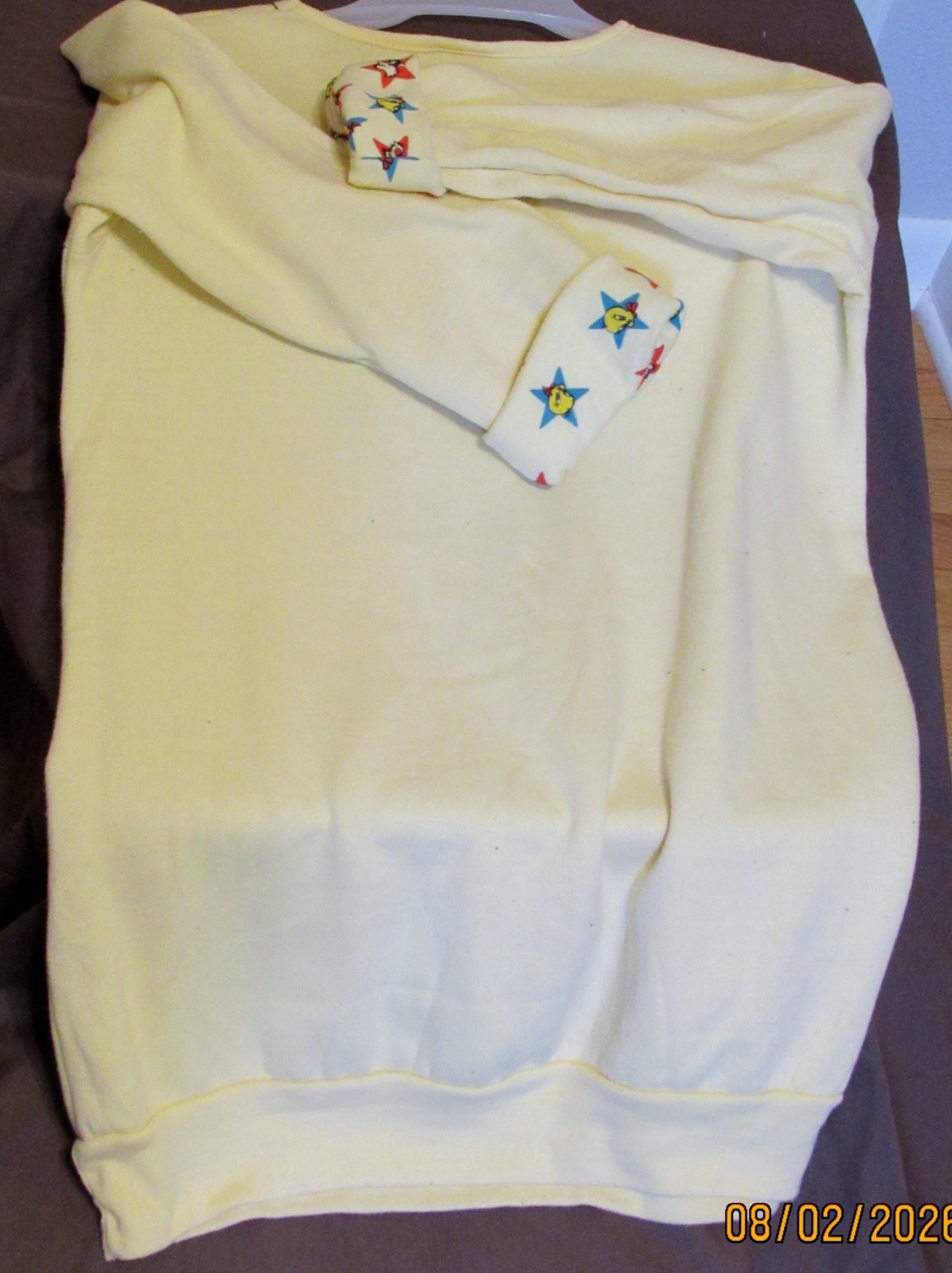 Vintage Women’s Tweety & Sylvester sweatshirt Medium, 1986