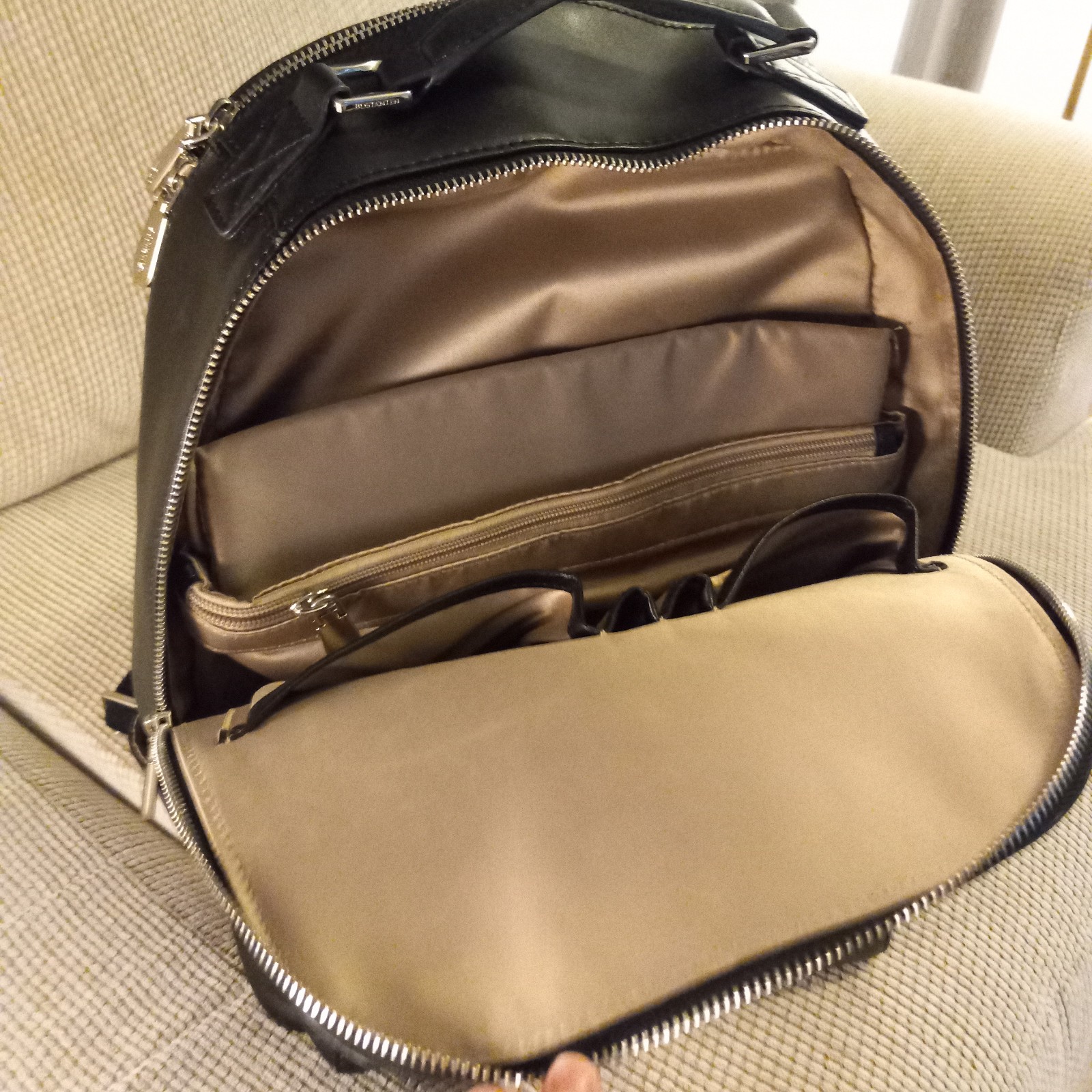 BOSTANTEN Genuine Leather 15.6 inch Laptop Backpack Travel College Shoulder Bag