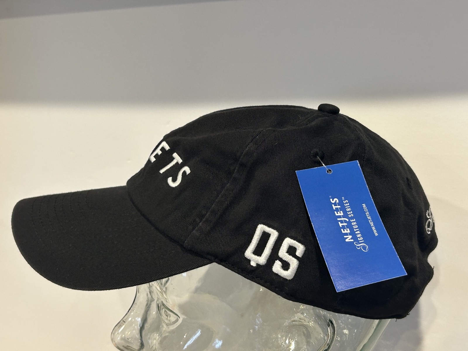 NetJets QS Golf Hat Cap Berkshire Hathaway Black Relaxed Fit – New with Tags