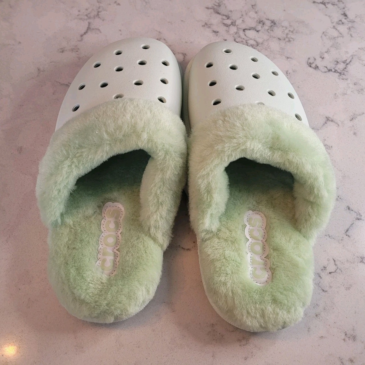 Crocs Classic Fuzz Scuff Slippers US M6/W8 EUR 38-39 Light Green