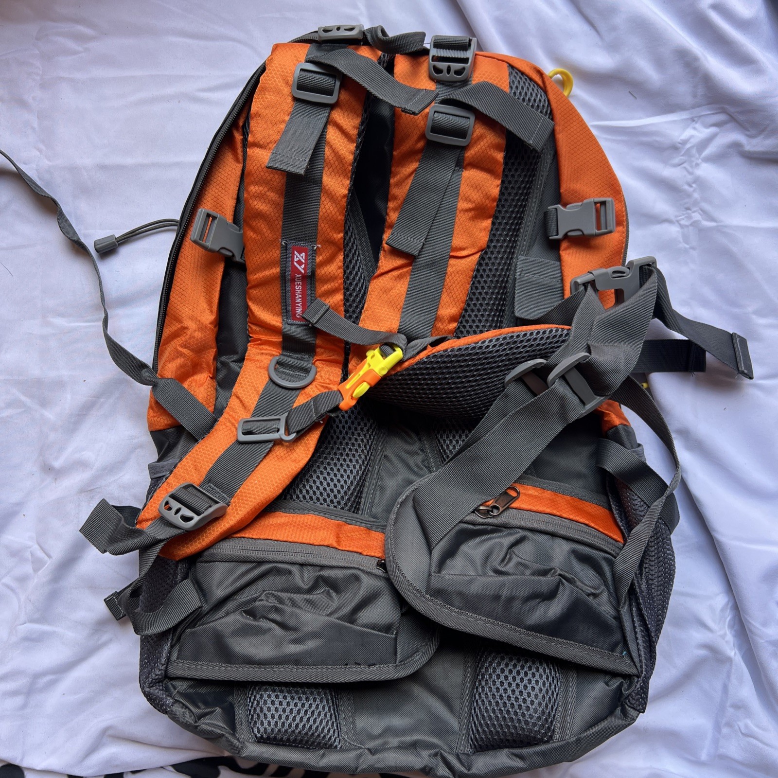 Large Capacity Waterproof Travel Backpack Mountaineering Camping Bag 40L 50L 60L