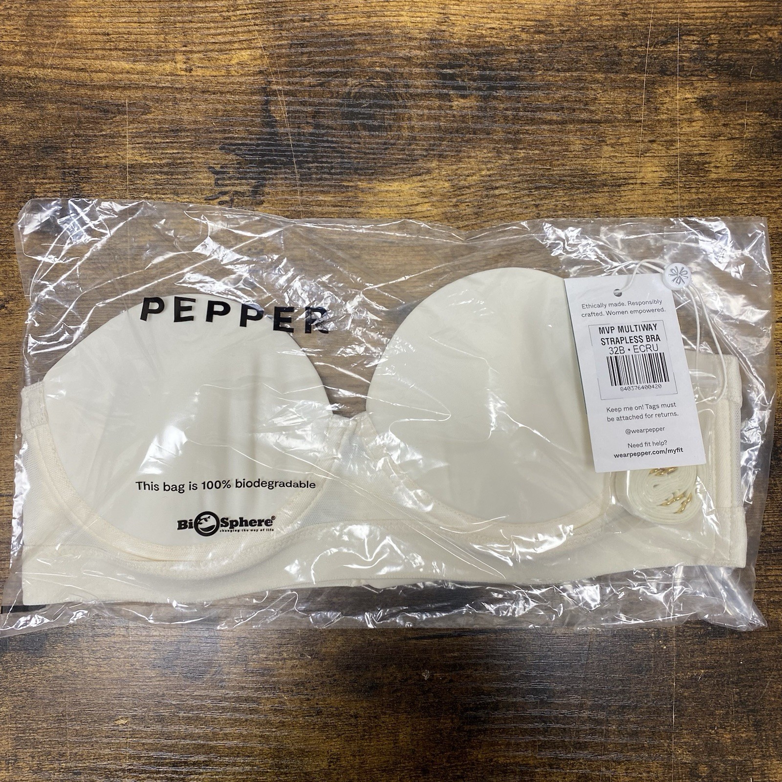 Pepper MVP Multiway Strapless Bra Size 32B In Ecru – MSRP $60
