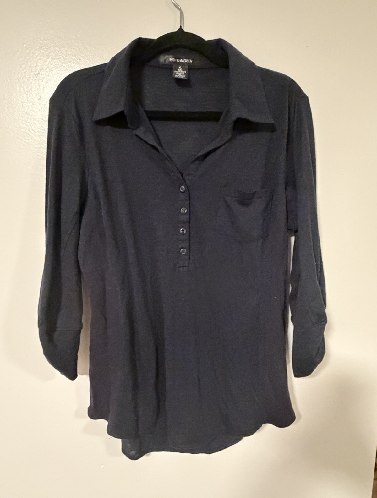 89th & Madison Women’s XL Black Solid Knit Collared Button Front Roll Tab Blouse
