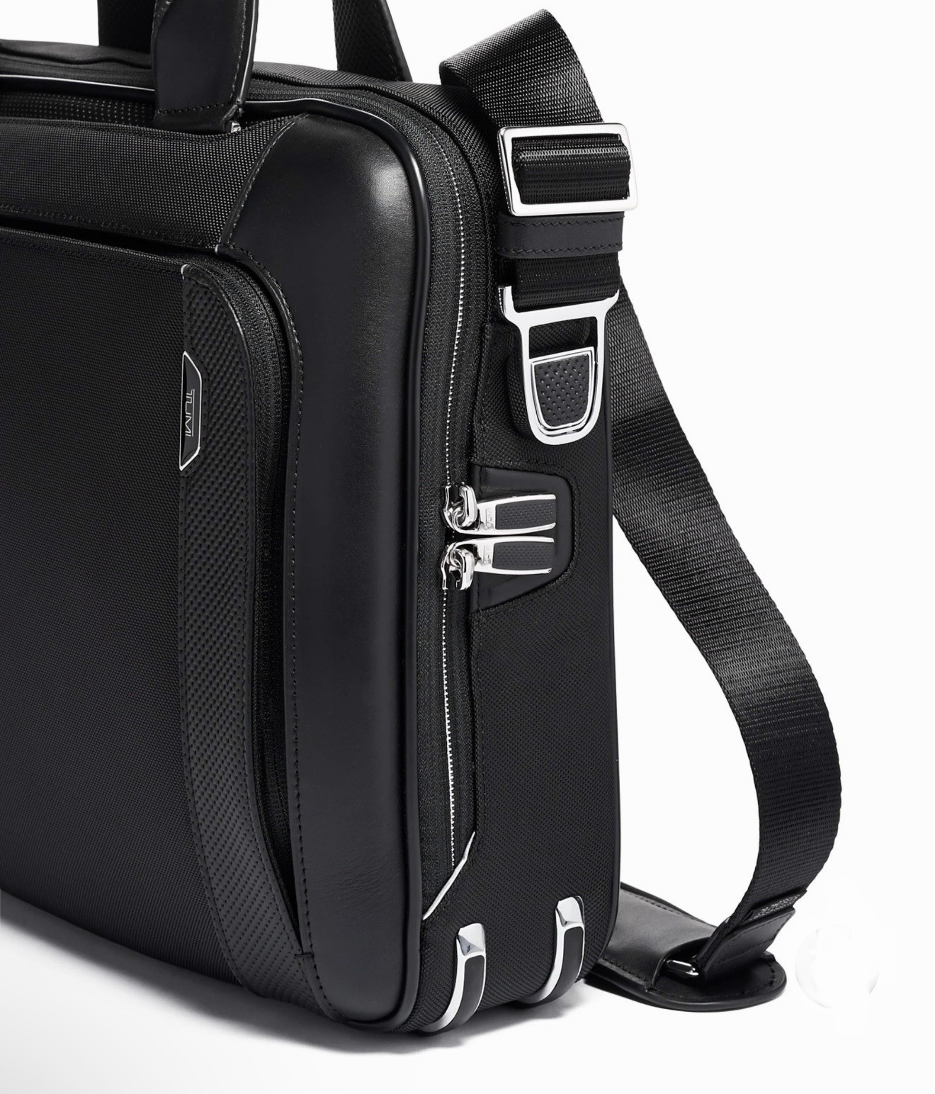 Brand New Tumi Arrive Sadler Briefcase