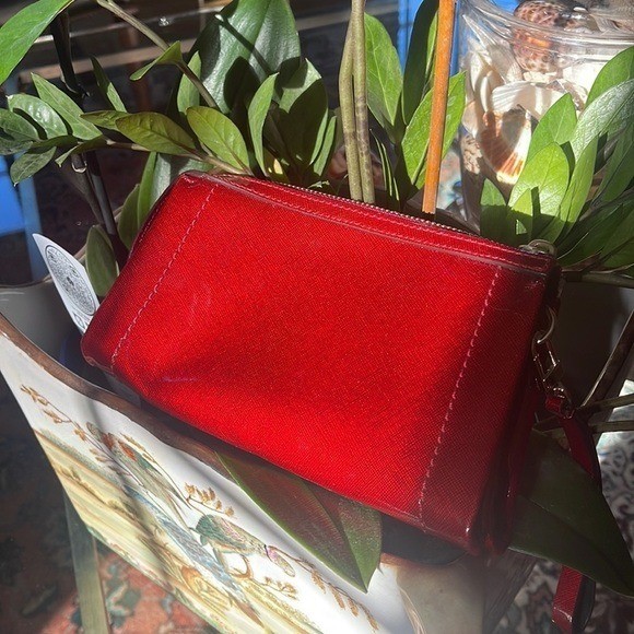TUMI Red Metallic Crossgrain Zip Top Wristlet Clutch Bag Gold Hardware