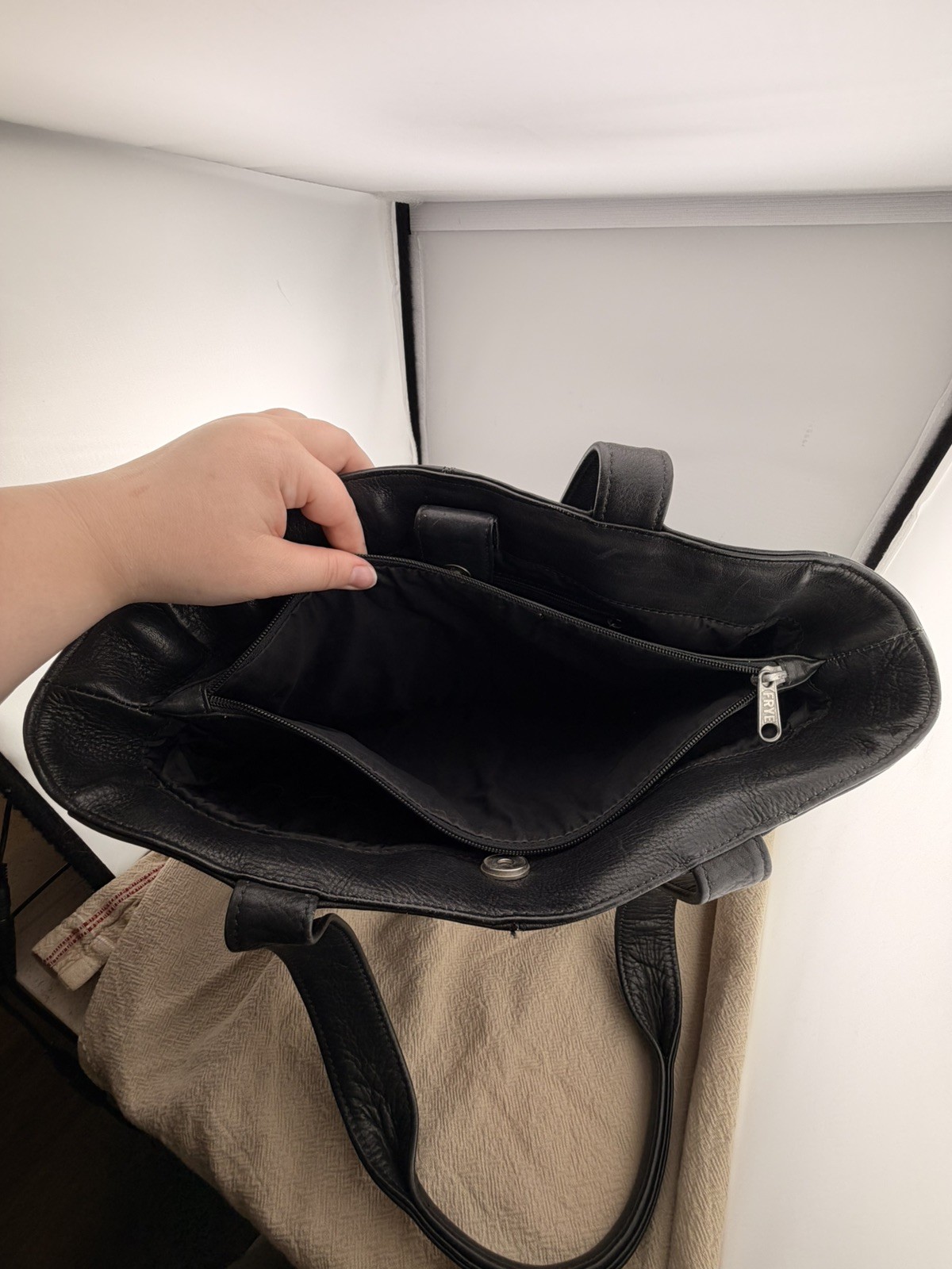 FRYE Black Leather Tote Bag Large Shopper Shoulder Purse Side Pockets