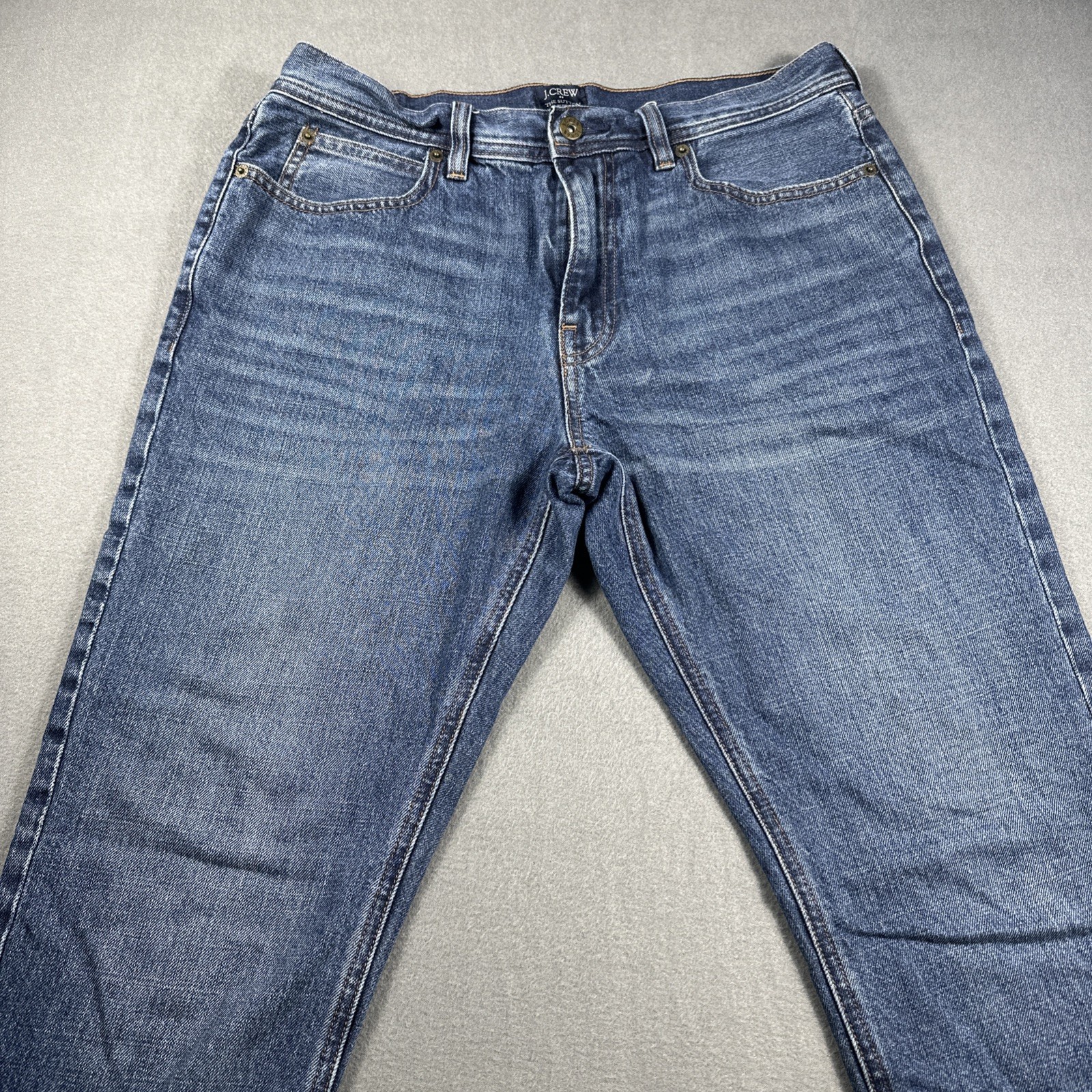 J.Crew The Sutton Mens Denim Jeans Size 32×32 Measures 32×30 Insulated