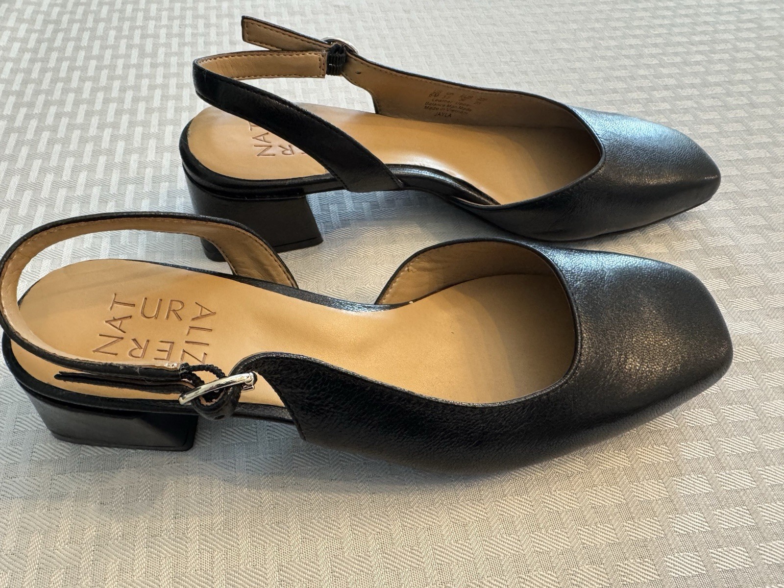 Naturalizer Black Leather Slingback Block Heel Square Toe Buckle Women’s 6 M